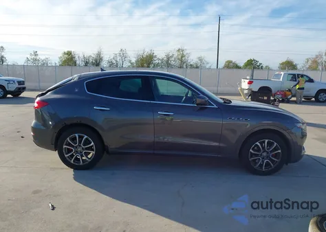2019 Maserati Levante z USA, uszkodzony, nr VIN ZN661XUA0KX320561